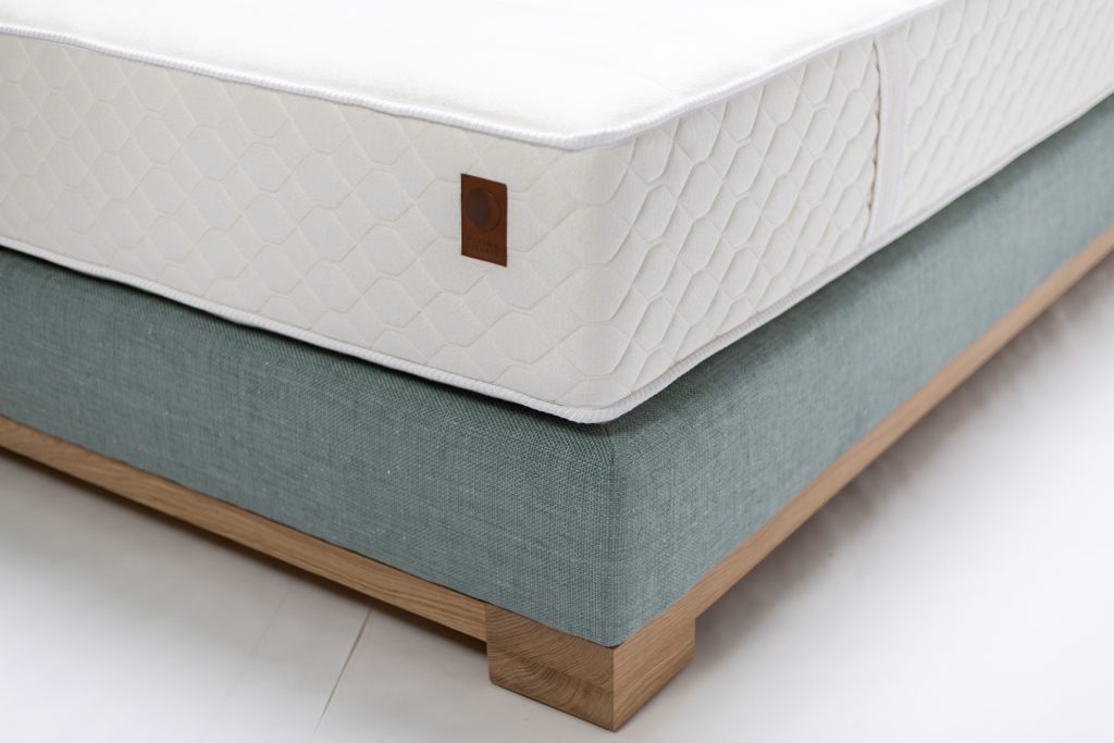 Matelas Latex 100% Talalay Adrien 2 Lit louise Chêne massif tissu Angkor