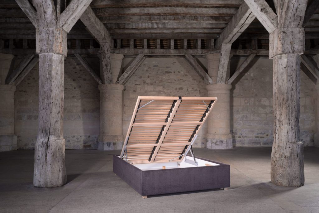 Lit Coffre Caro en tissu Gris foncé ouvert