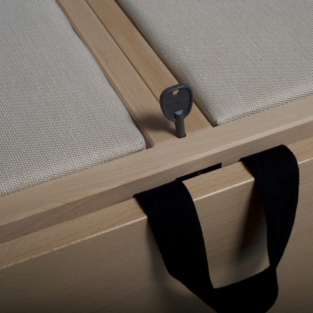 Lit Coffre Tissu COINCY (Velours Côtelé) 6 Fermeture à verrou Lit coffre