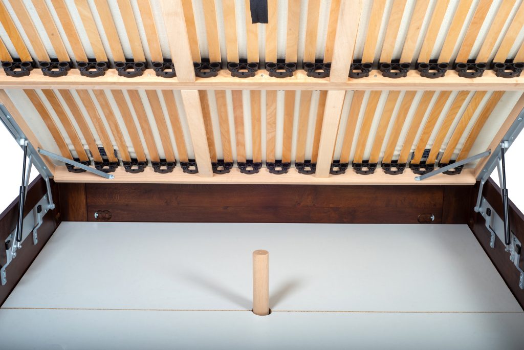 Guide d'achat : choisir le lit coffre idéal 6 Le fond du lit coffre + Pieds central